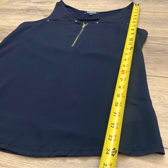 Express black top - Picture 6 of 6